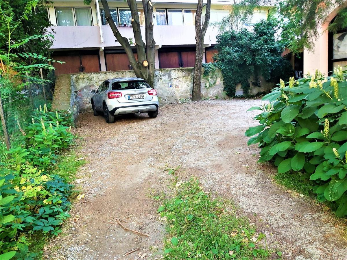Lena Apartman - Eger Exterior photo